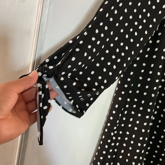 Tahari Black and White Polka Dot Dress Size 12 NWT - Picture 2 of 8